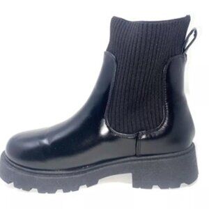 Size 7.5 NEVER USED Women’s Black Chelsea Boot with Knit Ankle